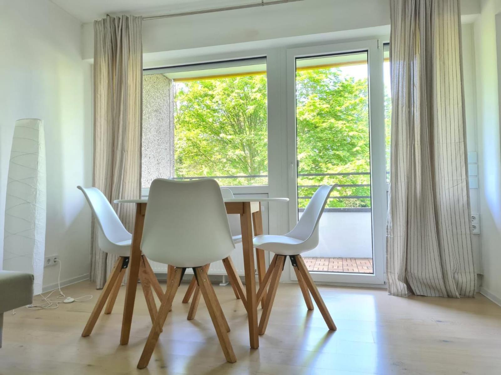 Apartment Gemuetliche Wohnung, Schnell In Koeln, Messe, Stadion & Phantasialand *